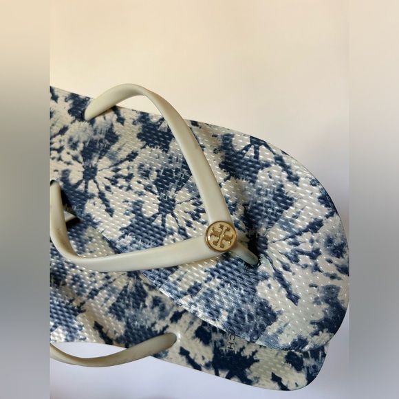 Tory Burch Sandal Flipflop Tie Dye Star Burst Size 11 - Picture 3 of 6